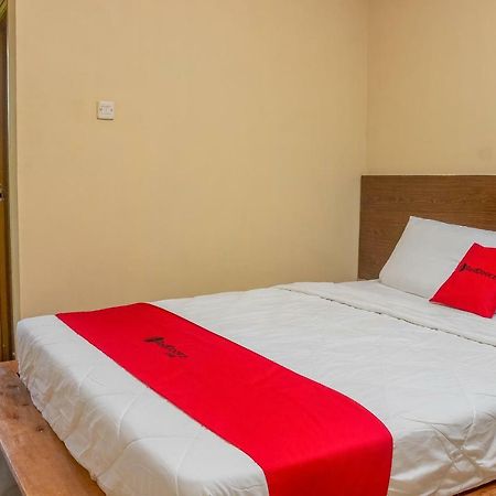 Reddoorz Syariah Near Pasar Modern Cikopo Hotell Karawang Eksteriør bilde